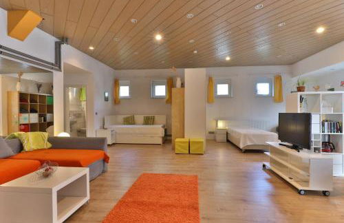 Nürtingen 90 qm lichtdurchflutete Wohnung im Loft-Style mit Balkon und Nähe zum Neckar - Photo 40