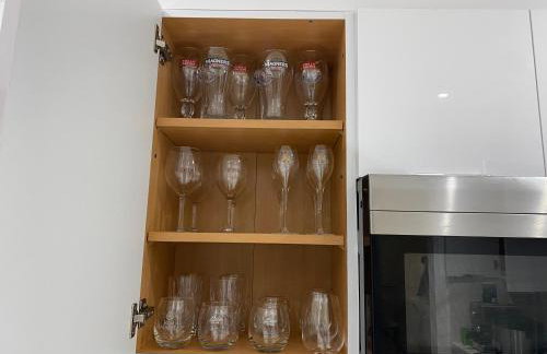 Beautiful House 7 min from Miami Airport w FREE parking - Photo 57