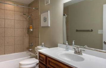 Broadway Suites - Stunning Downtown Condos - Foto 36