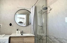 Studio with pool and sunrise view at 10 min beach walk - Foto 24