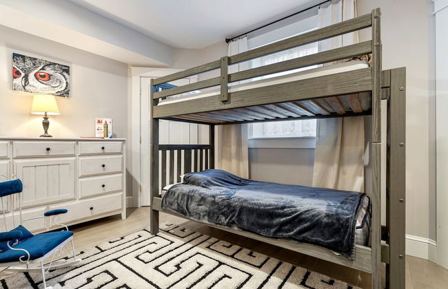 Golf-front Personal Arcade Hot tub Outdoor Kitchen - Photo 7