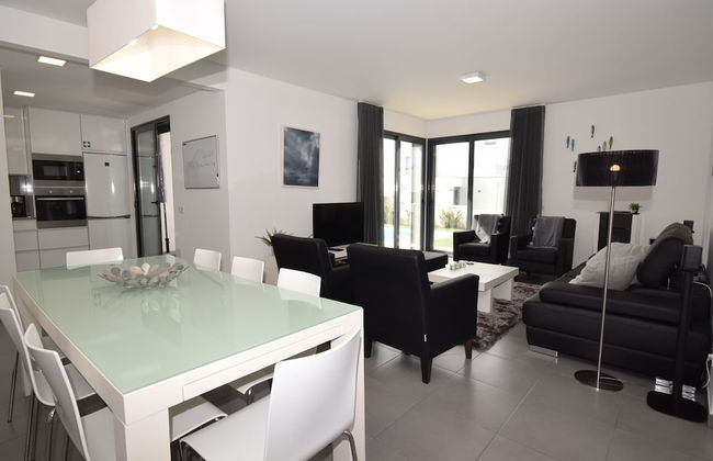 Family Villa With Terrace and Pool - Foto 9