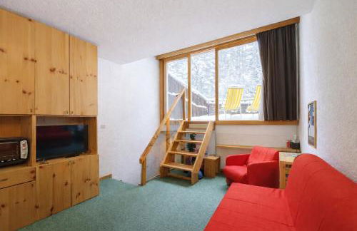 Hostdomus - Sansicario R12 Family - Photo 1