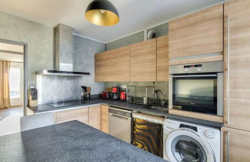 Top floor apartment - 2 chambres, Free Wifi & Parking & Sunset by ImmoConciergerie - Photo 8