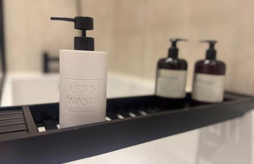 2BR Apt FREE parking Royal Lpool Golf Course Views - Foto 18