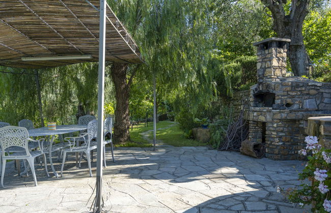 4 bedroom Apartment in Diano Castello with swimming pool and garden - Photo 24