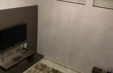 Sobrado casa de alto padrão, ar condicionado em todos os cômodos, aquecimento à gás, com piscina aquecida e área de festas - para o Show Rural 2026, fácil acesso a Rodovia 277 - Foto 13