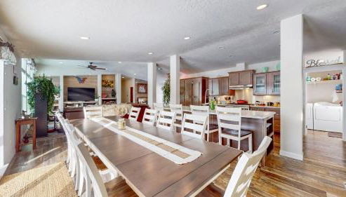 New! Grand Manor - Close to Tamarack and Lake Cascade - Pet friendly - fenced yard - trailer parking - Foto 5