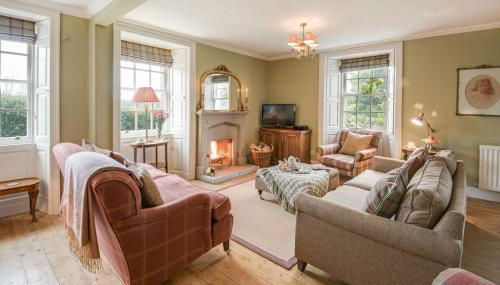 Abbey House - Photo 1