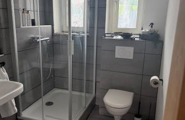 Beautiful, renovated, private apartment above bakery - Foto 7