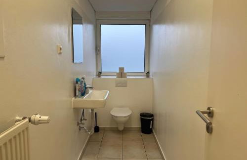 T&K Apartments - Comfortable 4 and 5 room Apartments - 20min Fair Messe CGN - Photo 27