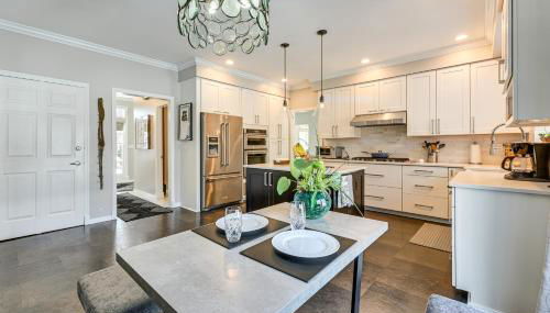 Endless Fun! Family Home with Spacious Yard in Clive - Foto 2