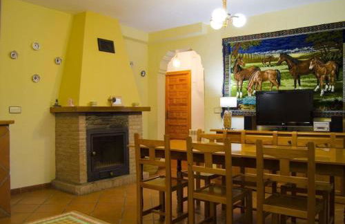 Holiday Home Gemütliches Haus in Anlage mit Schwimmbad in Válor by Interhome - Foto 11