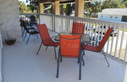 Spacious Beach House Unit,Beautifully Furnished 2 Bed 2Bath./2Min.Walk To Beach - Foto 17