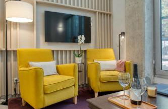 Calm Apartments - Photo 14