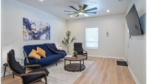 Unwind in Style 4BR2BA Quick Access to Downtown - Foto 5, Other