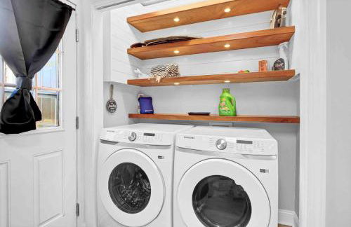 Relaxing 3 Bedroom Home Close to Beach & Airport! - Foto 22