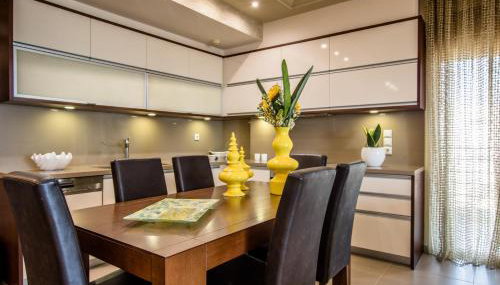 White Crystal Beachfront Apartment - Foto 3