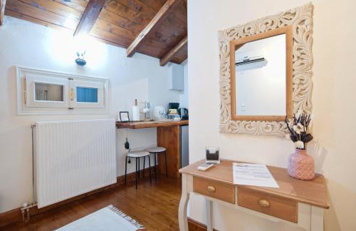 Cozy Attic Suite - Elia Apartments Chrisso - Foto 10