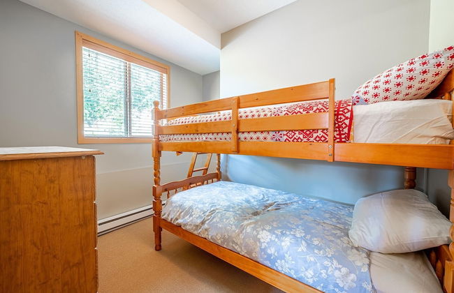 Bear's Paw Chalet - Amazing Location & Ski In/out - Photo 6