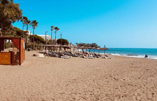 Apartment in El Presidente Beach Side New Golden Mile - Photo 51