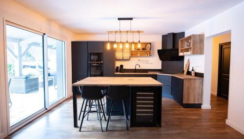 Tout proche d'Ax les Thermes détente et relaxation jusqu'à 8 pers dans la maison de Véronique avec piscine terrain de pétanque et jacuzzi - Foto 5