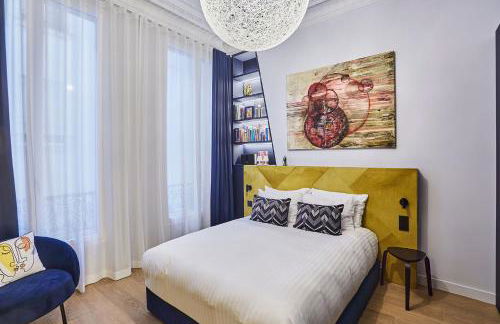 LE MARAIS Luxury Apartment in the heart of Paris - 2 Bed 2 Bath with AC - Photo 9