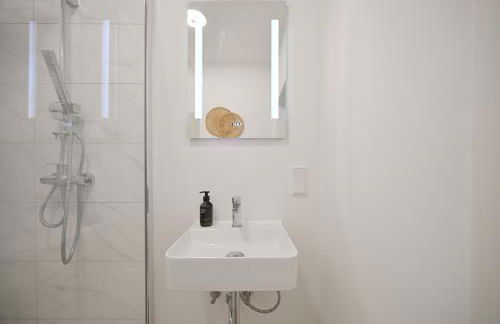 NUIT Apartment - HBF, Zentral, Helios-Klinik, Nähe Messe Düsseldorf - Foto 14