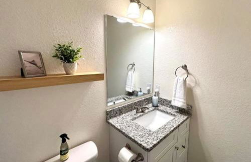 The Citrus Suite Near UF Shands Downtown - Photo 38