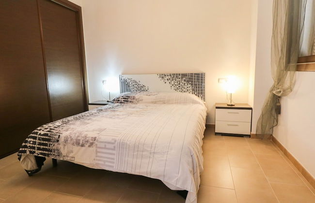 2 Room, Sleeps 4, Parking, 4 Pools, Sea 1st Line - Foto 5