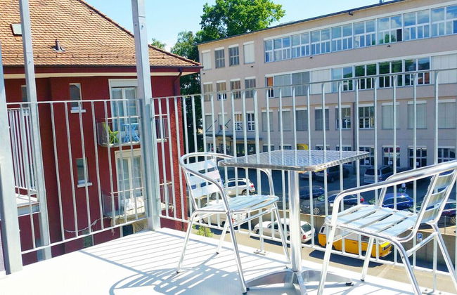 ZH Bordeaux - Letzigrund Hitrental Apartment - Foto 10