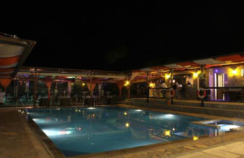 Hotel Panorama - Photo 26