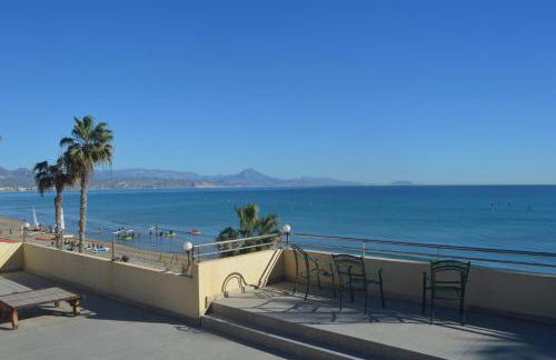 Maravilloso Apartamento AMANECER CABO a pie de playa y mar en CHALET ROQUETES - Foto 63