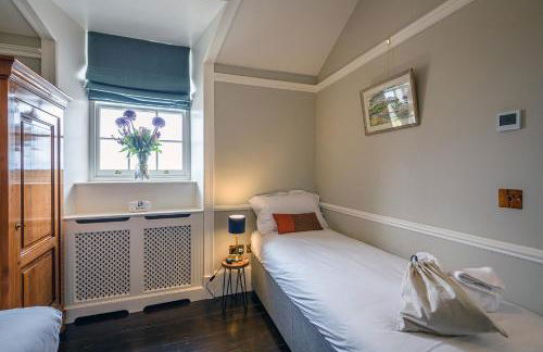 House of the Northern Gate - a luxury baronial house that sleeps 18 guests in 9 bedrooms - Foto 71