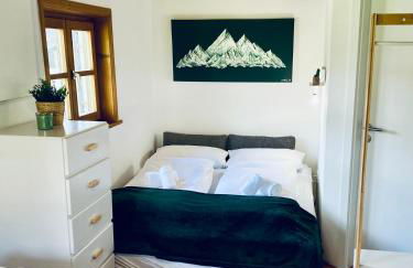 Belisima Apartments I Ferienwohnungen Fischbachau - Breitenstein I Region Schliersee I Historisch & Cozy mit Bergblick I 2 Schlafzimmer I Waschmaschine I Parkplatz I Nähe Supermarkt - Foto 23