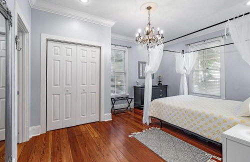 Secret Garden Hideaway l Walk to DNTN l Sleeps 8 - Foto 28