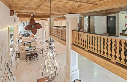 NEW Coastal 1BR at Palm Beach Hotel Condo - Foto 10