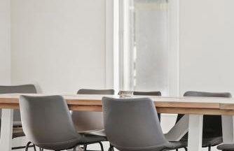 Lakefront - Spacious Family Getaway with Dock! - Foto 21