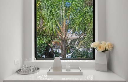 Waterfront Luxury Estate with Private Dock Lighthouse Point - Foto 42