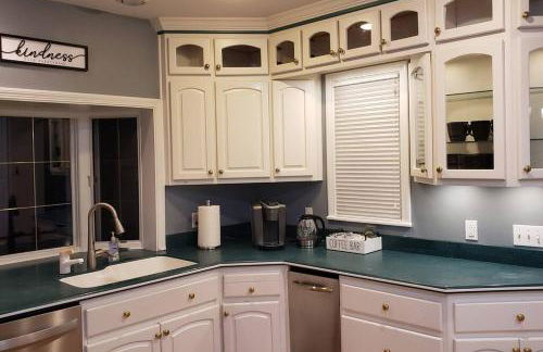 Cozy Home for Family & Friends Gathering - Foto 40