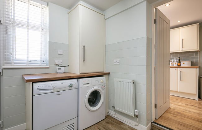 Rest & Recharge - Koi House - Photo 34