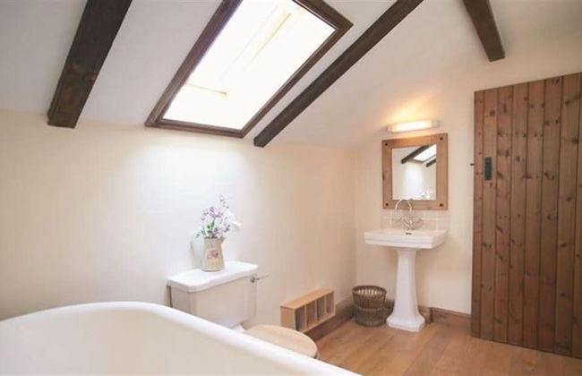 Host Stay Tregaer Mill Barn - Foto 7