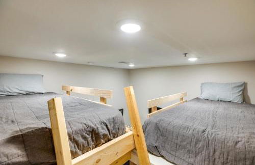 Waterfront Watertown Condo with Patio and Pool Access! - Foto 21