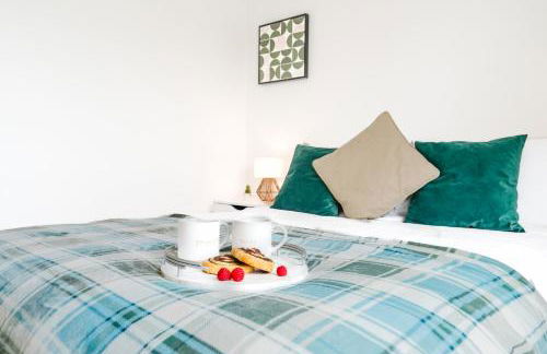 2BR Flat Near City Centre with Free Parking - Foto 37