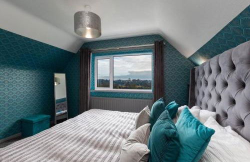 City home with parking and garden- pet friendly - Photo 9