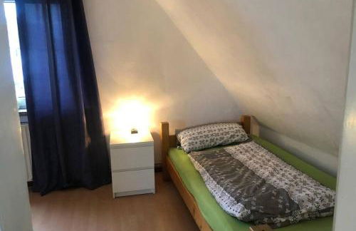 Ahmed Al-Hamadani - Photo 9