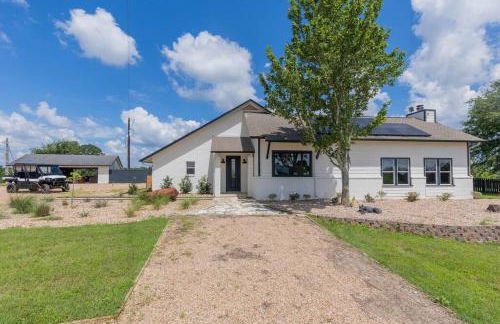 Colorado river access, game room & swimming pool - Photo 13