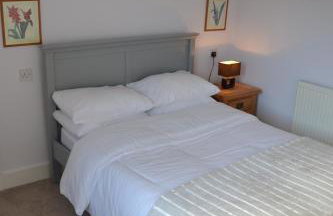 Entire 3 bedroom house near Caerphilly station - Foto 10