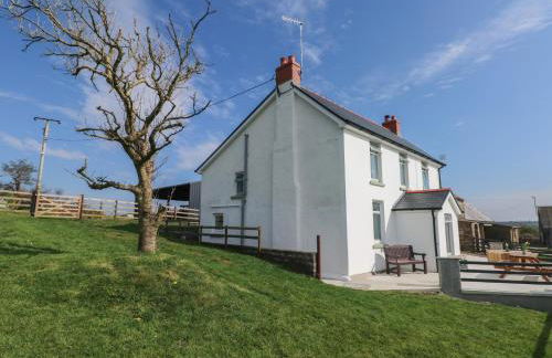 Llanwern Farm - Photo 42