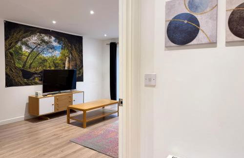 Laura's modern 1 bed apartment in Wimbledon - Foto 17